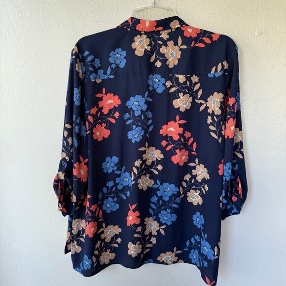 Chico’s Size XXL Blue Multicolor Buttondown Pockets shirt size XXL - Picture 6 of 9